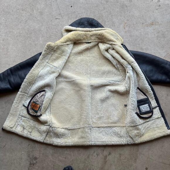 Stunning Vintage Black Sherpa Lined B-3 Style Hooded Leather Jacket 25x32.5” - Picture 6 of 8